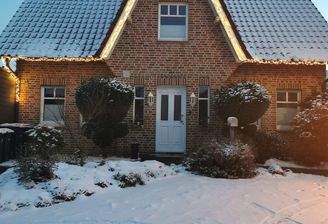 Frontansicht im Winter
