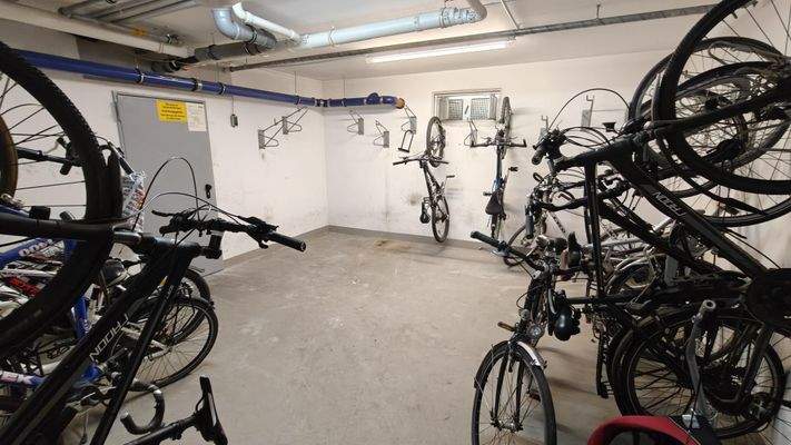 Fahrradkeller vorhanden