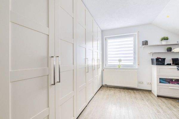 Schlafzimmer / Kinderzimmer