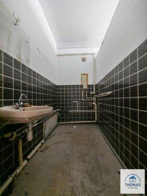 2.OG Bad linke Seite