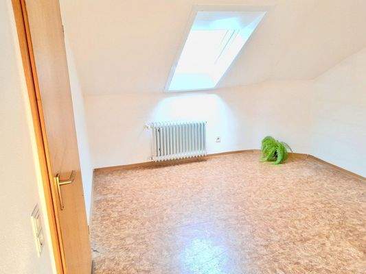 Helles Arbeitszimmer