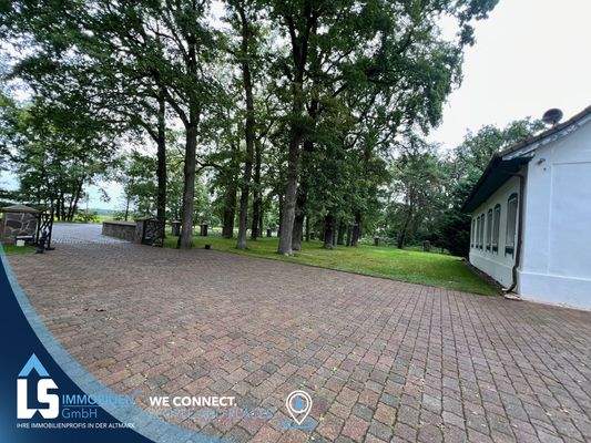 Ansicht vor dem Haus