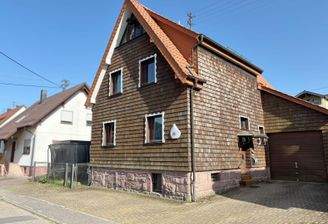 Traditionelle Schindelfassade