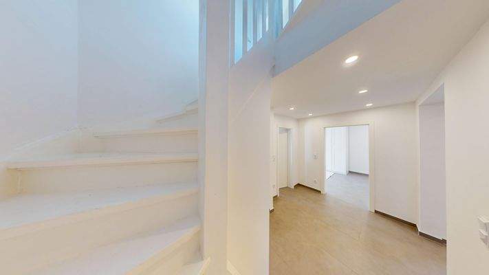 Treppe zum Obergeschoss