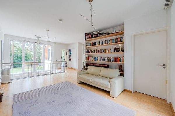 Vorraum / Galerie im OG