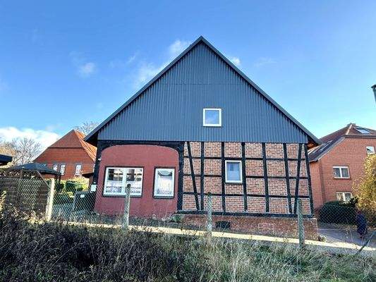 Giebelseite Gebäude