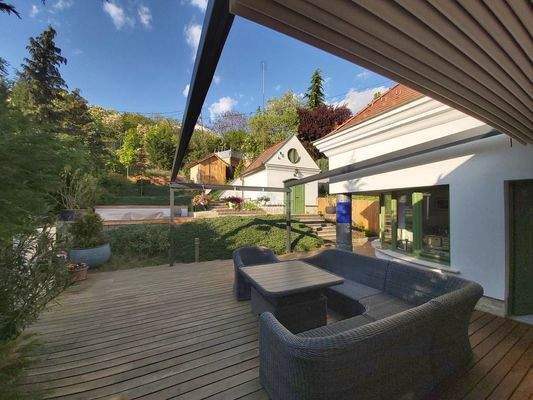 Freistz mit Überdachung