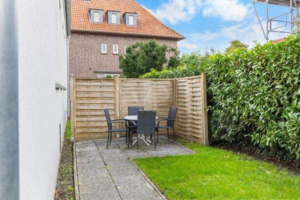 Terrasse Wohnung rechts