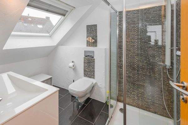 Dachgeschoss Badezimmer