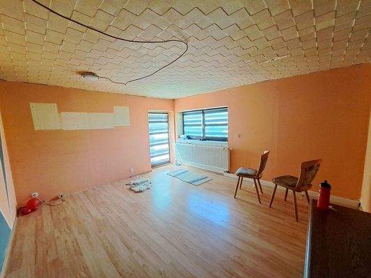 1. OG - Wohnraum 2 mit Zugang zur Terrasse