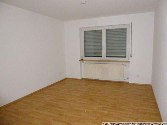 Kinder- oder Arbeitszimmer1