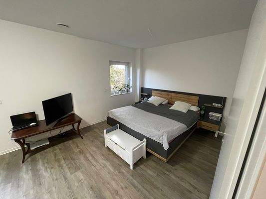 Schlafzimmer 1. OG (2)