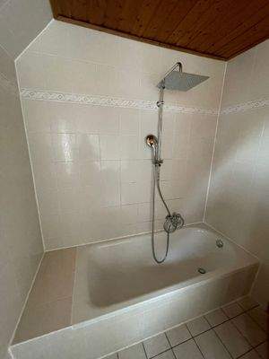 9 - Bad mit Wanne.jpg