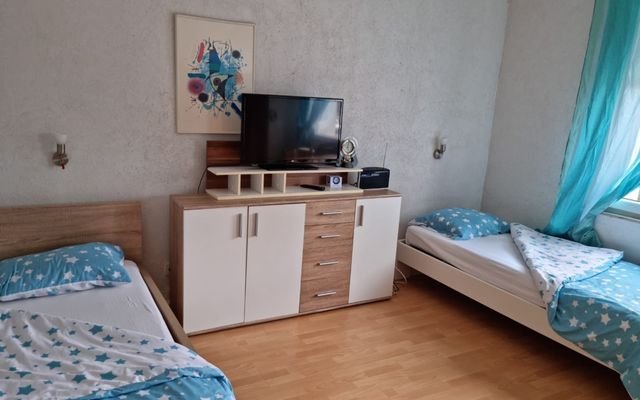 1 Zimmer mieten in Stuttgart WG Zimmer möbliert Zeitwohnen urbanbnb.jpeg