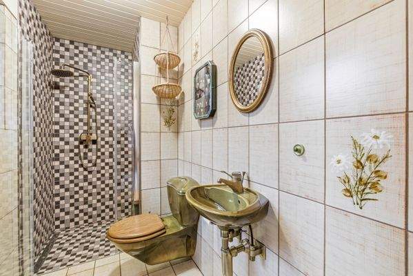 Gäste Bad mit barrierefreier Dusche