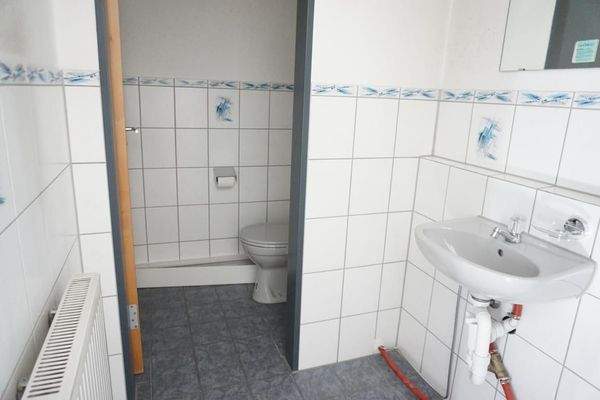 Toilette im Untergeschoss