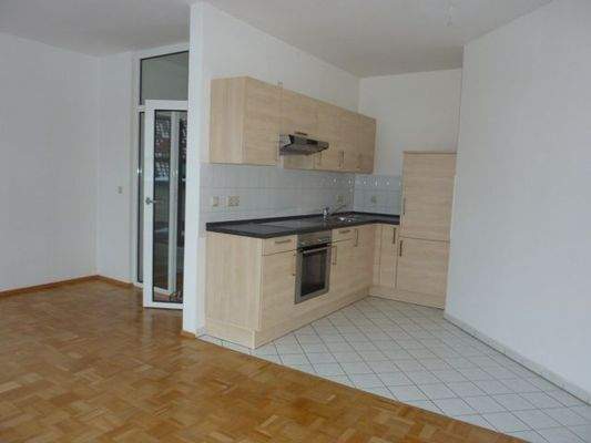 Küche mit Einbauküche