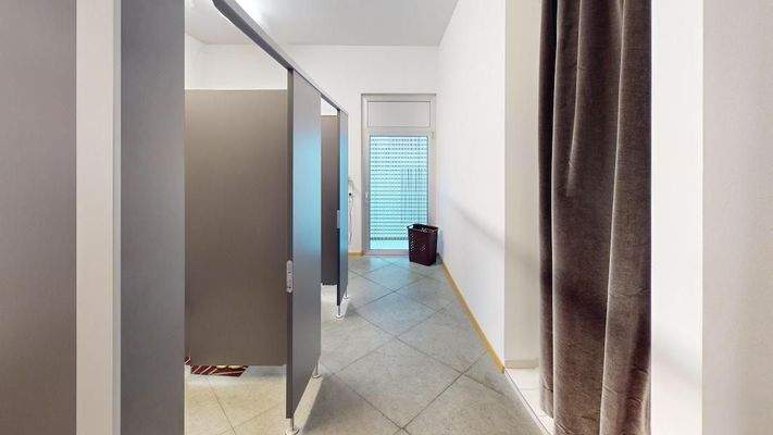 Meran-Studio-Fitness-Miete-GroßeRäume-Zentrum-Garagen-HoheQualität