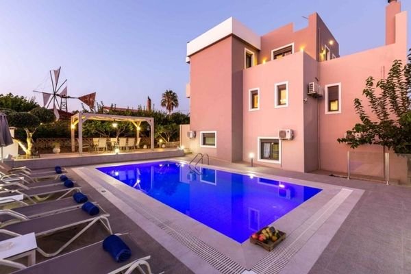 Kreta, Adele: Beeindruckende Villa mit Meerblick zu verkaufen