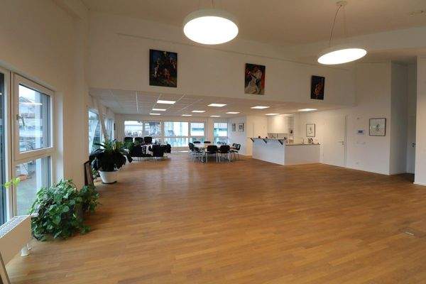 Tanzfläche / Küche