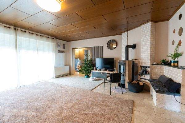 Wohnzimmer mit Kaminofen