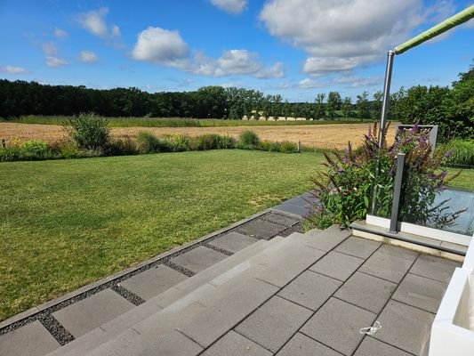 Terrasse und Aussicht