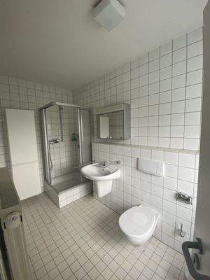 Betriebswohnung/Sanitärbereich