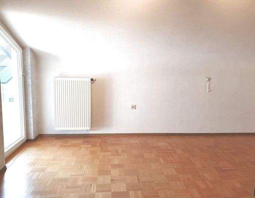 29 Schlafzimmer mit Balkonzugang DG.jpg