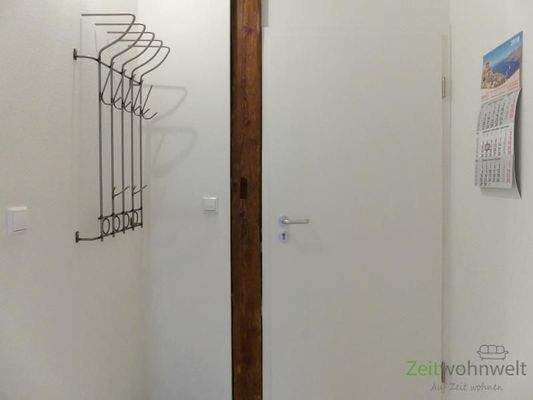 Furbereich mit Abstellkammer