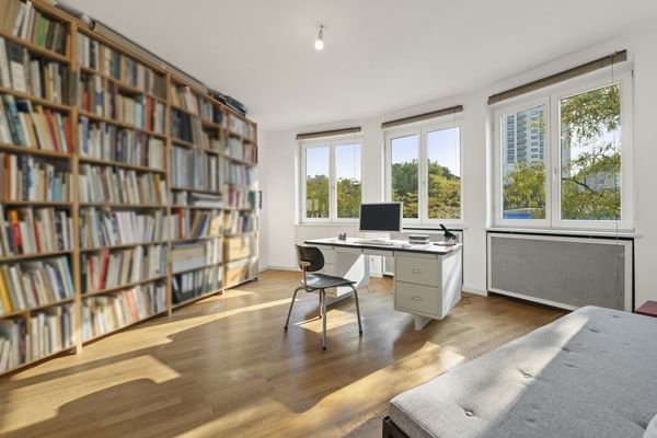 Arbeitszimmer - weiterer Blick