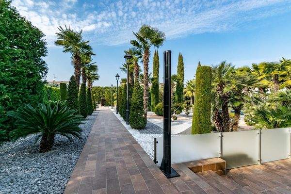 Luxusvilla-am-gardasee-kaufe_villa-am-gardasee-kaufen-haus-am-gardasee-kaufen_exklusive-Villa-am-gardasee_luxus-villa_luxusvilla-am-gardasee_villa-mit-panorama_villa-in-desenzano_comprare-villa-lago-di-garda_vendere-villa-lago-del-garda_Villa-di-lusso_Lag