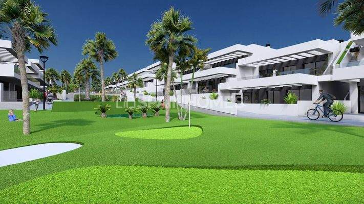 2-Bedroom Golf Flats in a Complex with Pool in Algorfa Alicante