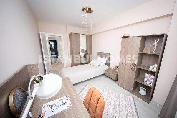 Flats with En-Suite Bathroom and Balcony in Avcilar Istanbul