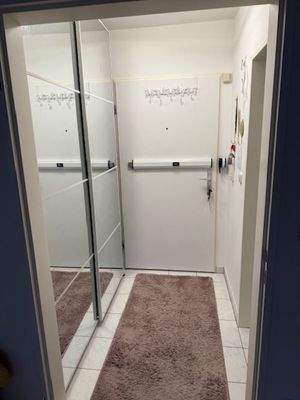 Diele mit Einbruchjsicherung