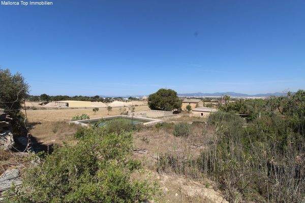 Großes Landanwesen mit vielseitigen Nutzungsmöglichkeiten