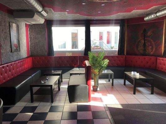 Lounge im Eingangsbereich