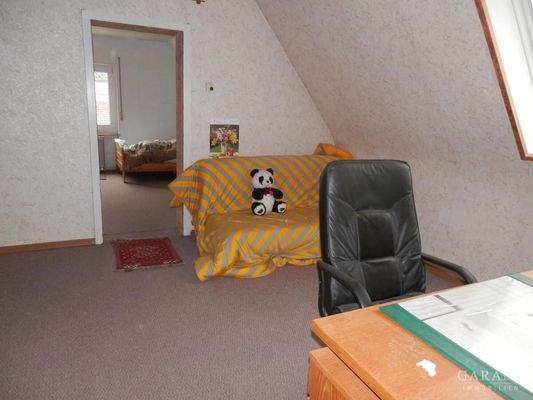 2-Zusatzziimmer-im-Spitzgiebel