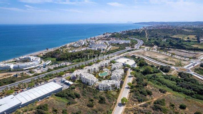 Newly-Built Apartments with Sea View in Estepona, Málaga