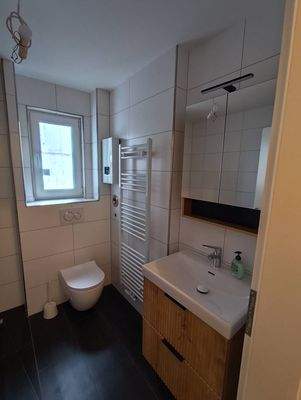 Modernes Badezimmer
