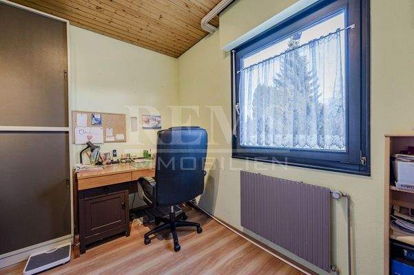 Kinderzimmer 2 / Büro