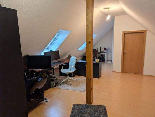Dachgeschoss-Studio