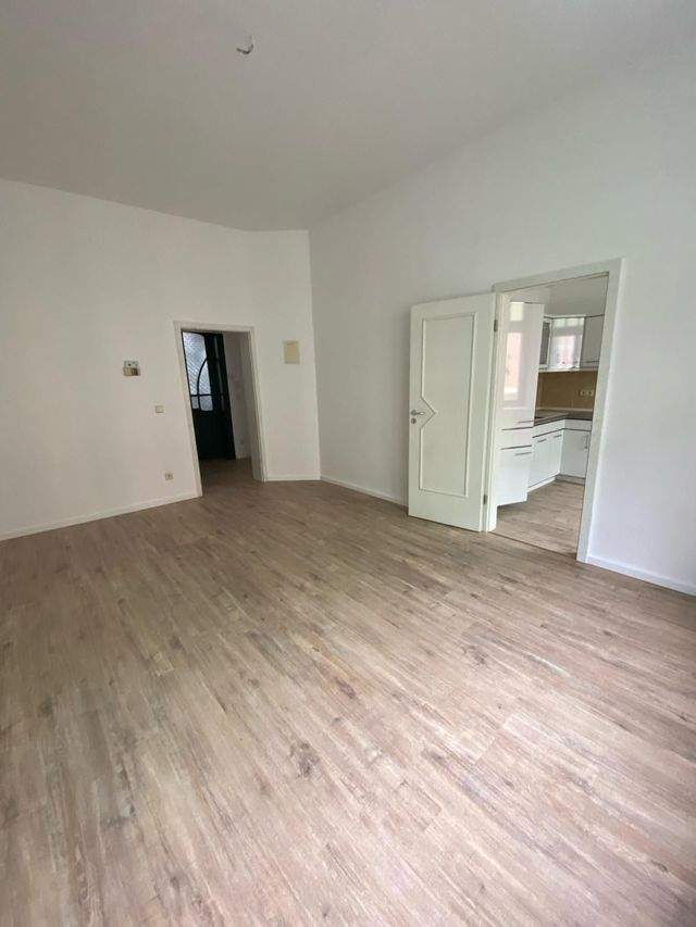 2 Raum Wohnung Zwickau mit Einbauküche ab sofort zu vermieten - Foto 1