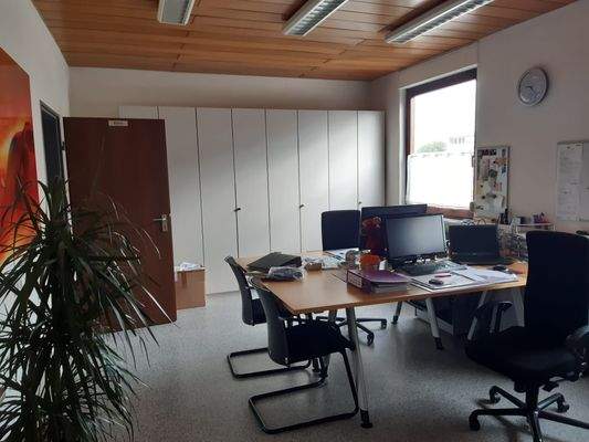 Büro 1