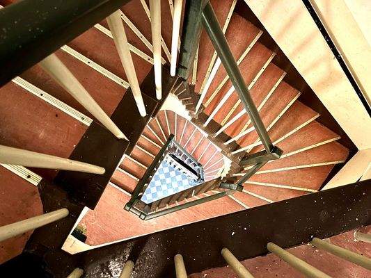 Treppe Hinterhaus.jpg