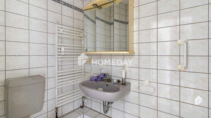 1. OG Badezimmer 1 1