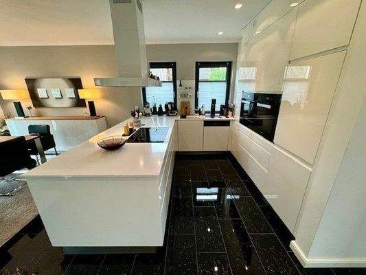 Tischlereinbauküche