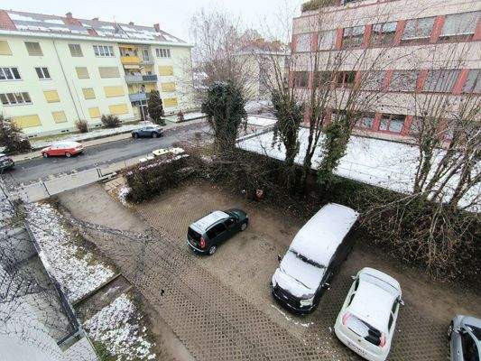 Parkplätze im Innenhof