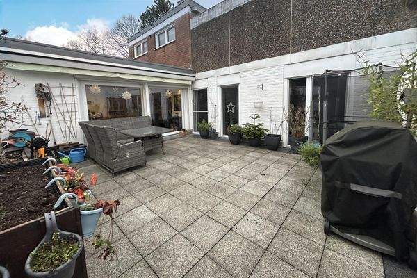 Terrasse mit Markise