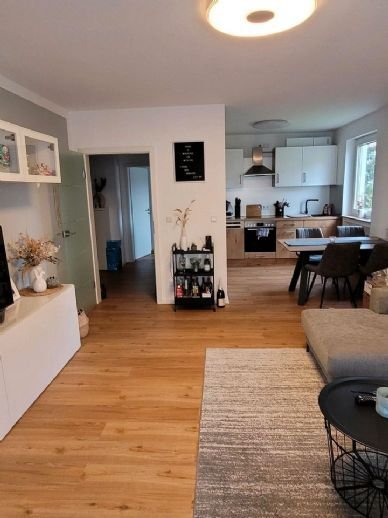 Renovierte Hochparterren-Wohnung mit Garage in zentrumsnaher Lage in Schweinfurt-Bergl