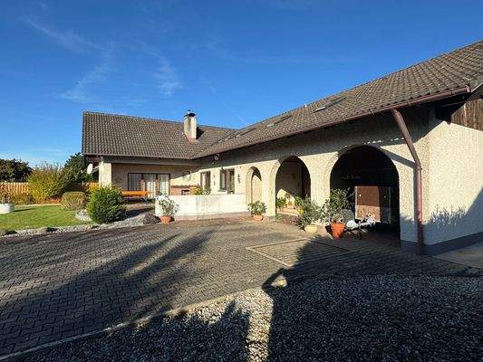 Doppelgarage mit Terrasse